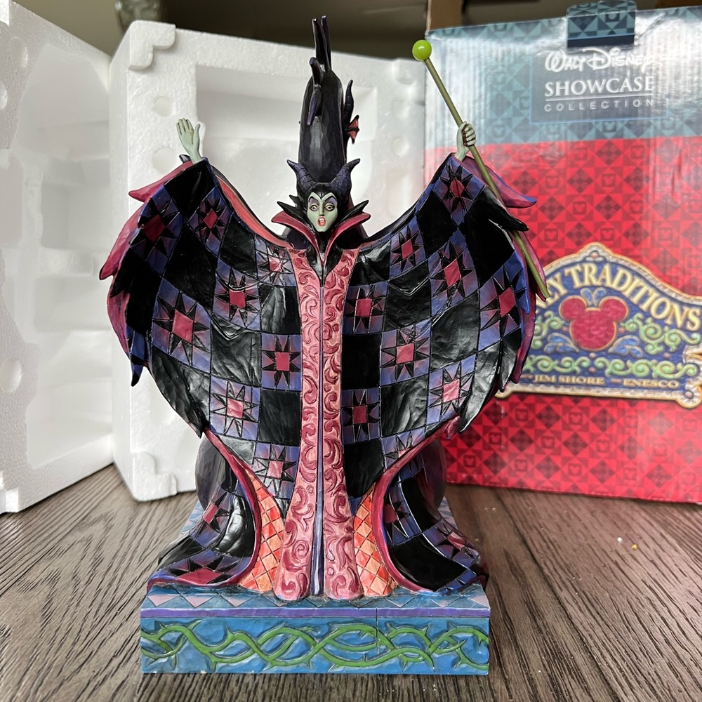 Jim Shore Maleficent Dragon "Casting the Spell"